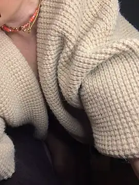 Wet-Pussycat's cam snapshot