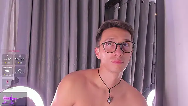 Thiago_jones live sex cam