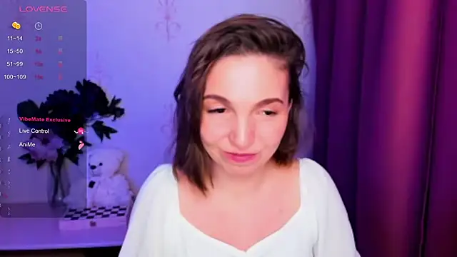 KindHazelHere_'s cam snapshot