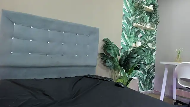 Kylievega_'s cam snapshot