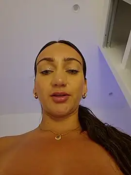 Ninabigtitied live sex cam