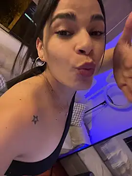 Leah_Honey26 live sex cam