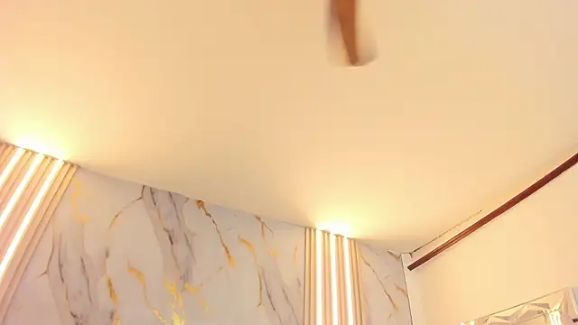 LaxiZoe's cam snapshot