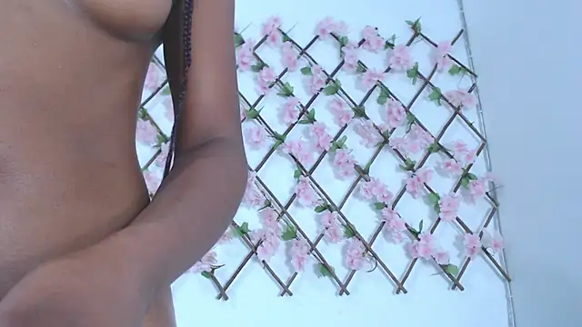 tiffany_gomez9's cam snapshot