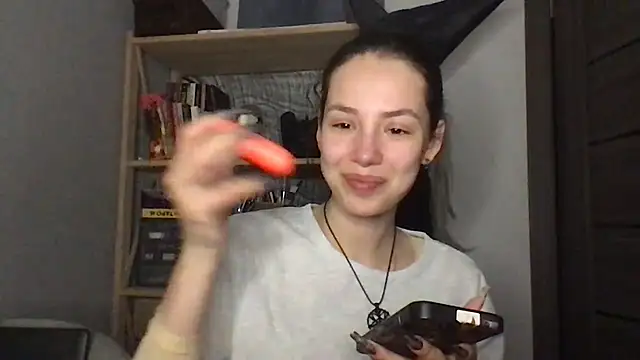 Yuna5343 live sex cam