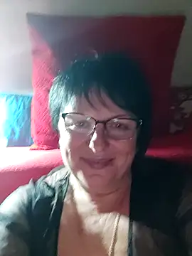 KittyCharm live sex cam