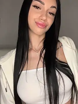 ilariea_girl live sex cam