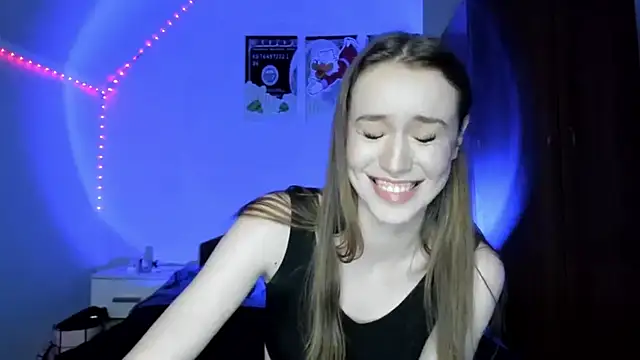 tinyglow's cam snapshot