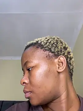 MiyaXo2 live sex cam