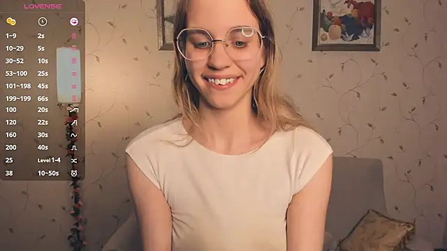 JoanBaggott live sex cam