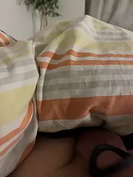 Koy261112's cam snapshot