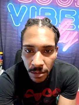 Mikaaa97 live sex cam