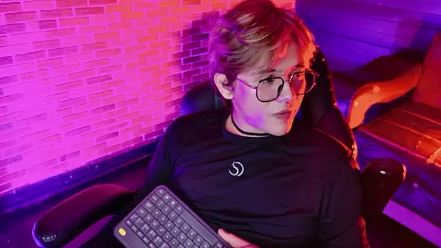 benji_vampire's cam snapshot