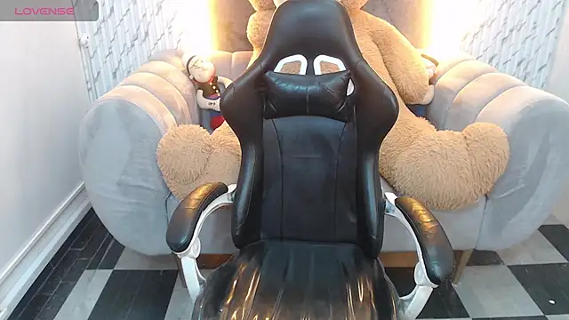 Clhoe_b's cam snapshot