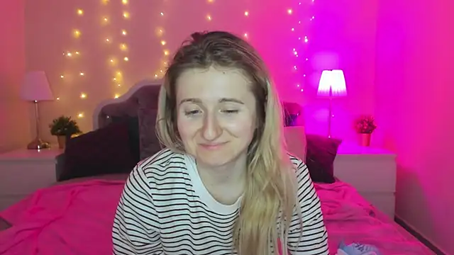 CamillaDreamer's cam snapshot