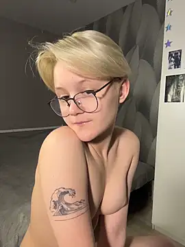 LuunaDorean's cam snapshot