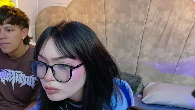 LilithAndLucifer69's cam snapshot