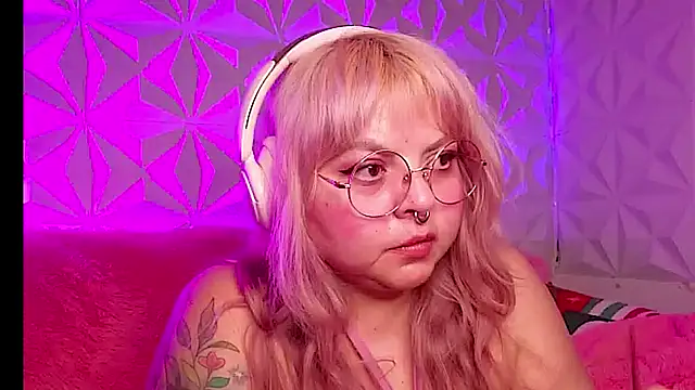 Satyn_doll's cam snapshot