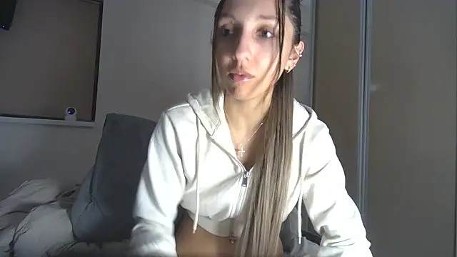 iamKylaBaby's cam snapshot