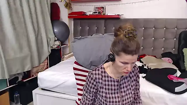 kellyterapy's cam snapshot