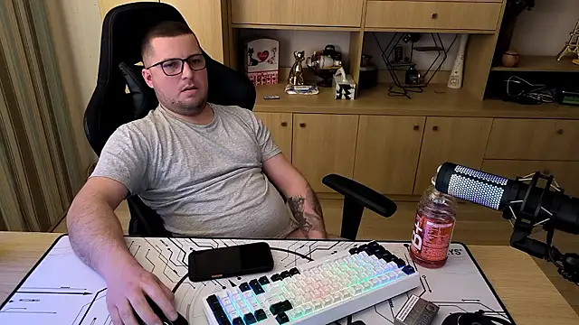 kevinnlovelly's cam snapshot