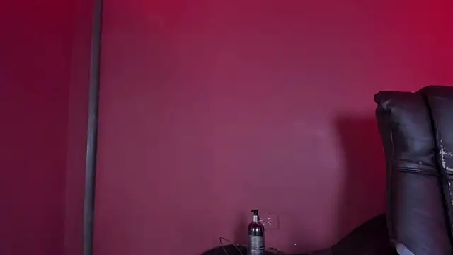 zoe_roux21's cam snapshot