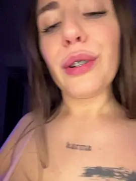 VanessaAnne's cam snapshot