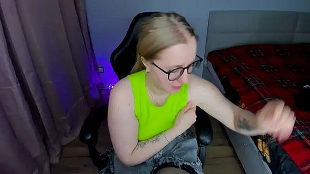 MilanaJune's cam snapshot