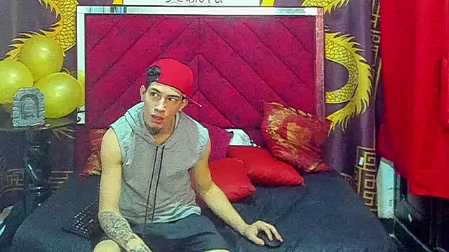 Pride_couple live sex cam