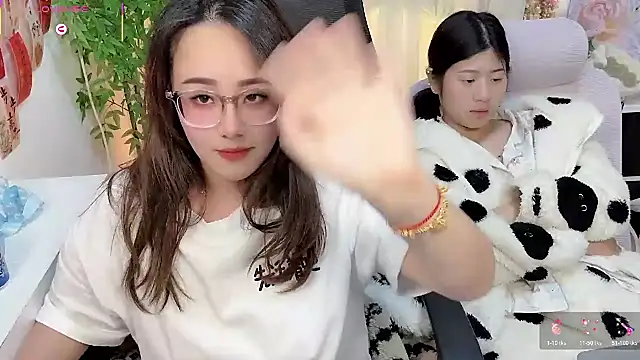 NEWONETO live sex cam