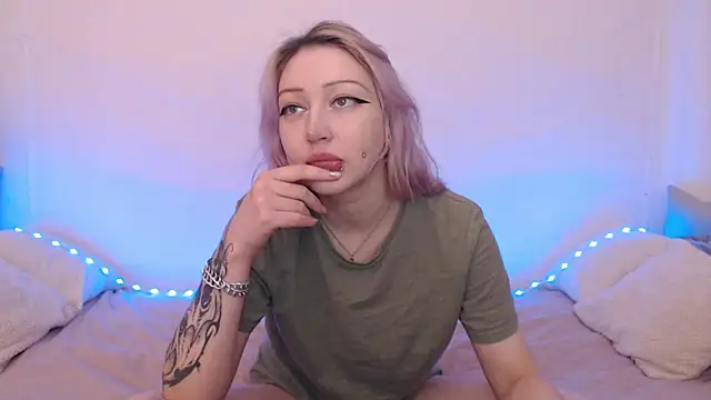 Emily_hardcore's cam snapshot