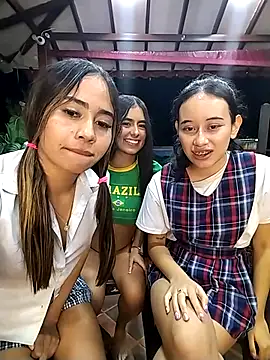 l0lita_emi live sex cam