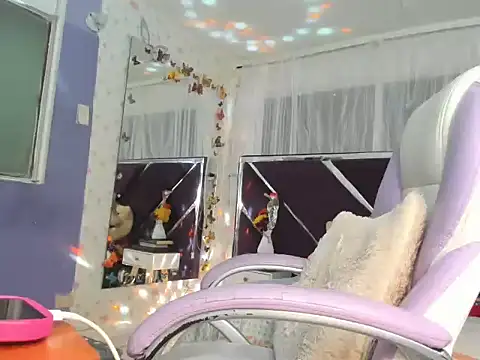 Santy_bigcock_01 live sex cam