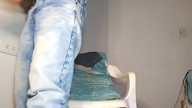 maximo_vega_newv live sex cam