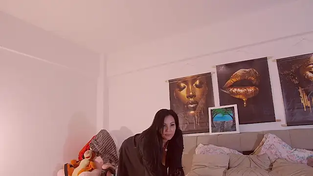 ReiyaRey's cam snapshot