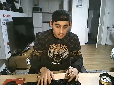 mihaimichael's cam snapshot