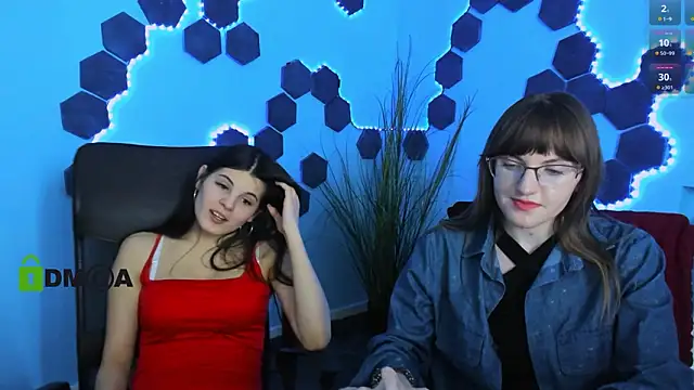 lizzie_boom_'s cam snapshot