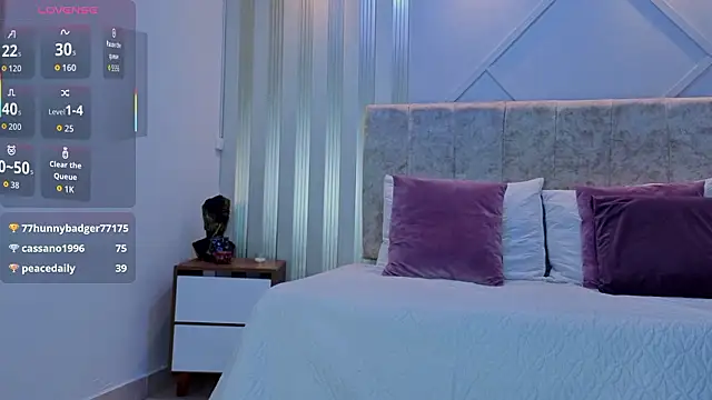 Tayra_Pradit's cam snapshot