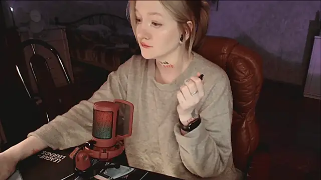 raingurl's cam snapshot