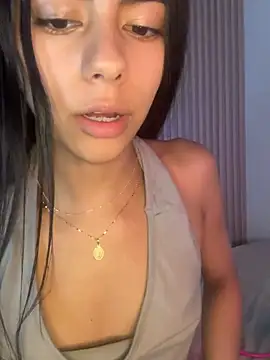 Lilybeeth live sex cam