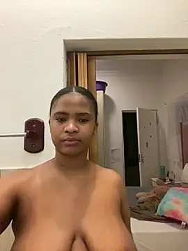 _Fifi's cam snapshot