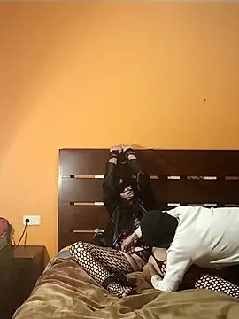 AMOyPUTA live sex cam