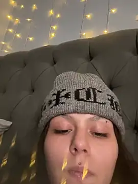 rosasalure's cam snapshot