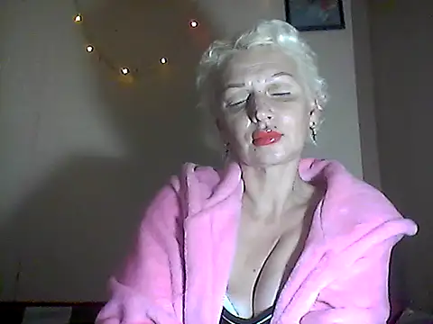 MaryJane441's cam snapshot