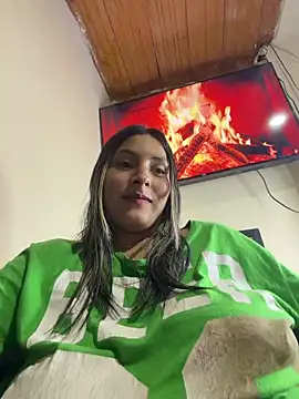 Cami_Leon2's cam snapshot