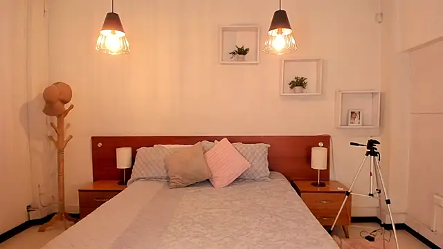 Cat__Moon__'s cam snapshot