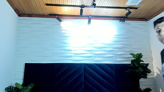 Zackfalcon_'s cam snapshot