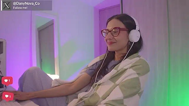 DanyNova_Co's cam snapshot
