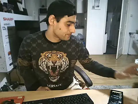 mihaimichael's cam snapshot