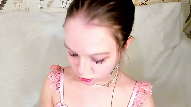 MelMooon's cam snapshot